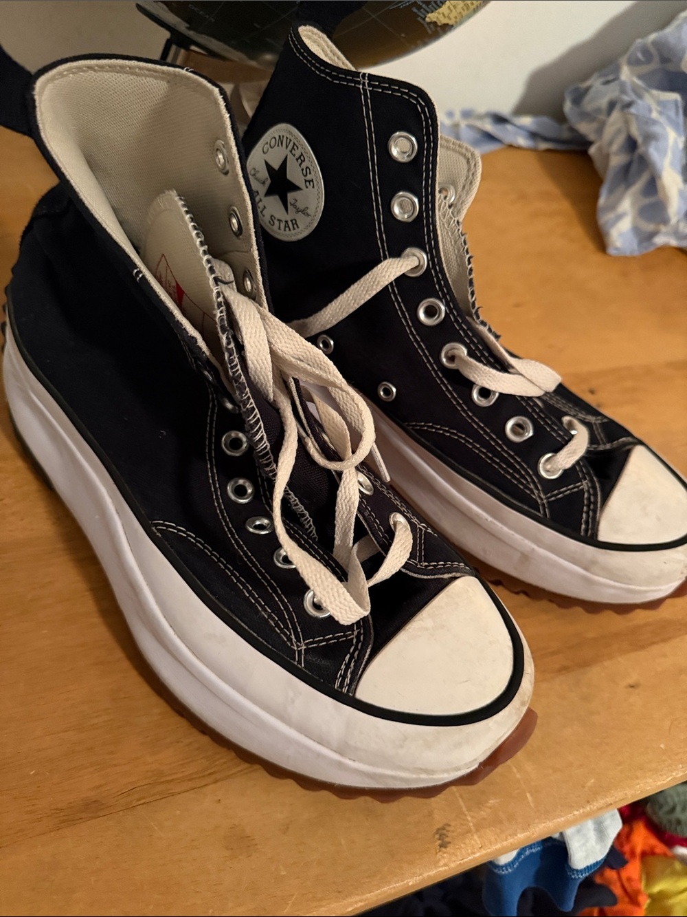 Converse Black & White Platform Chuck Taylor High Top Sneakers unisex 8.5 M 10 W